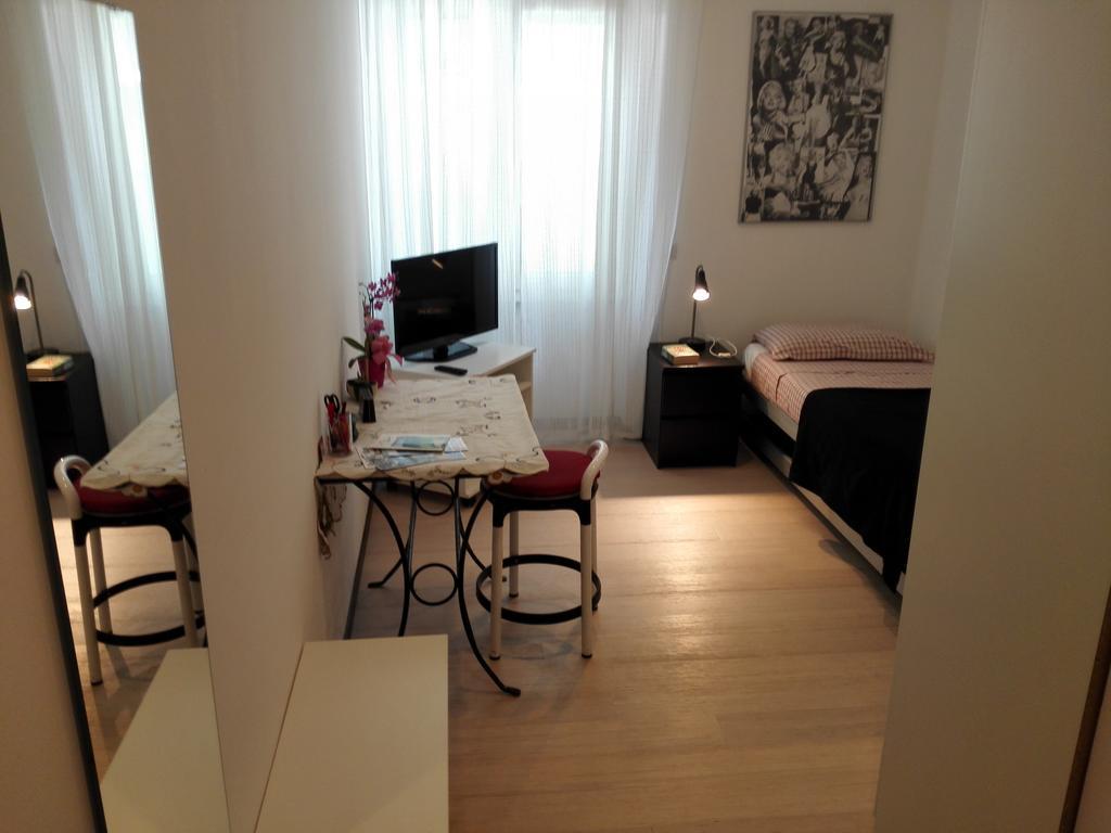B&B Rosa Blu Como Buitenkant foto